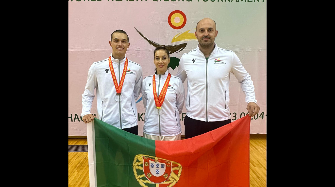 Seleção Nacional Brilha no 10º Campeonato do Mundo de Health Qigong em Tóquio